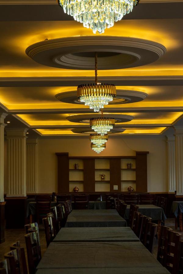 Hotel Deskitsal レー エクステリア 写真