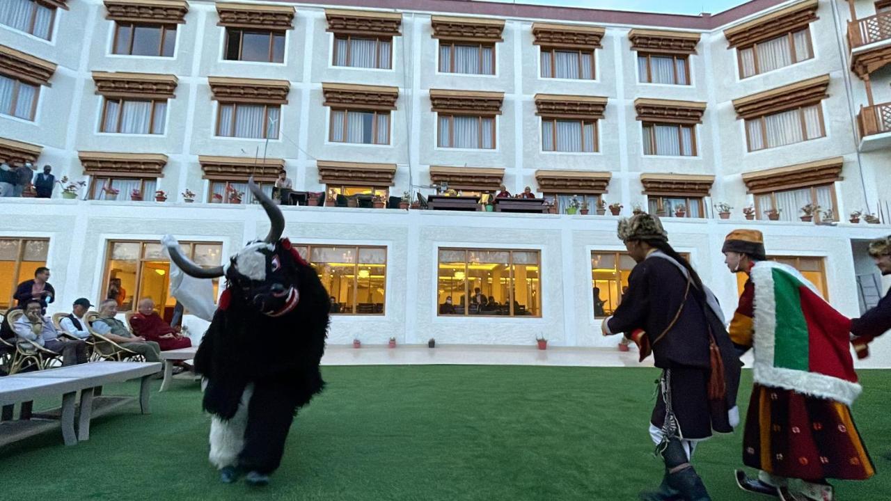 Hotel Deskitsal レー エクステリア 写真